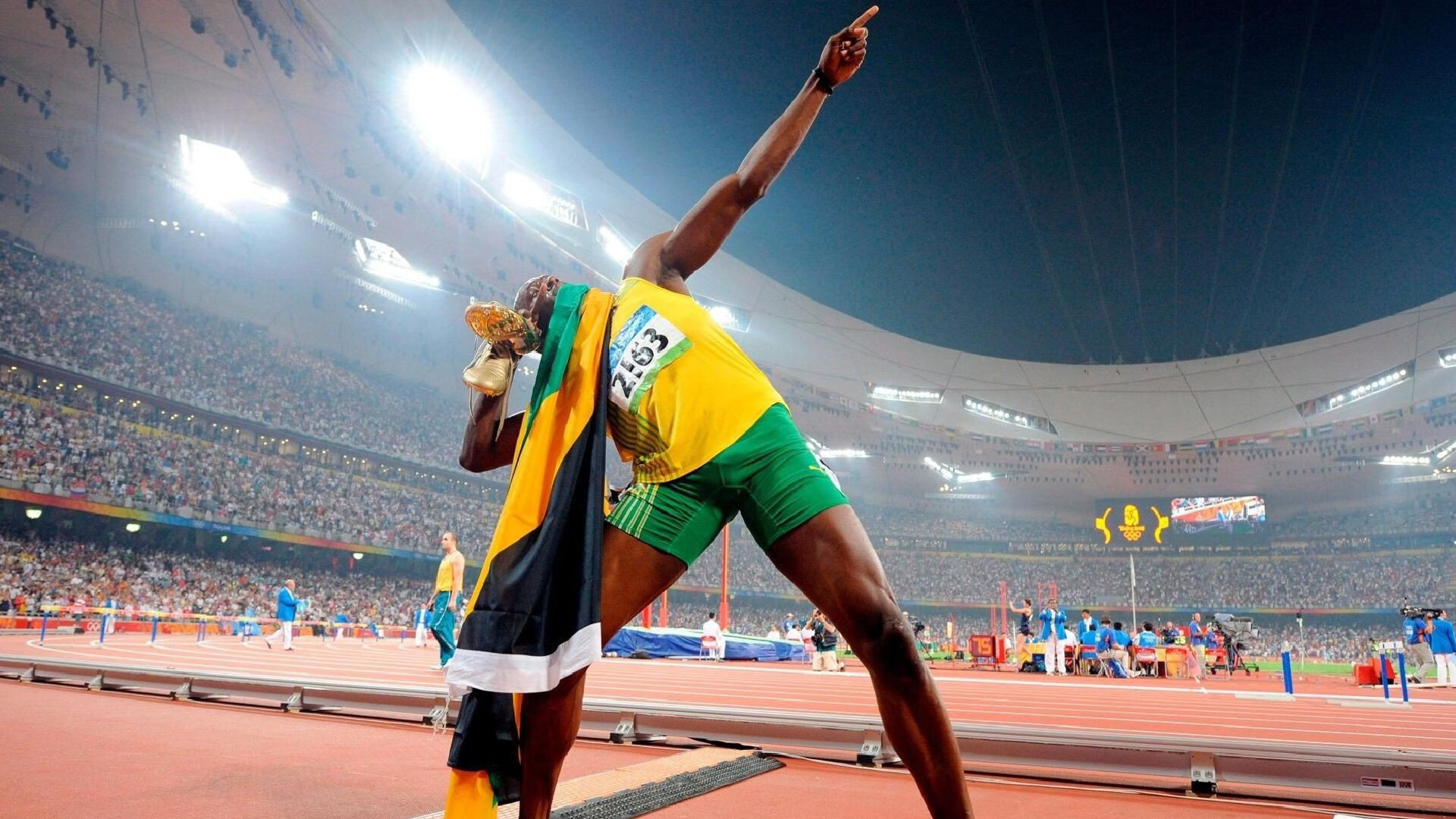 破解比赛:战术分析中的“套路”揭秘