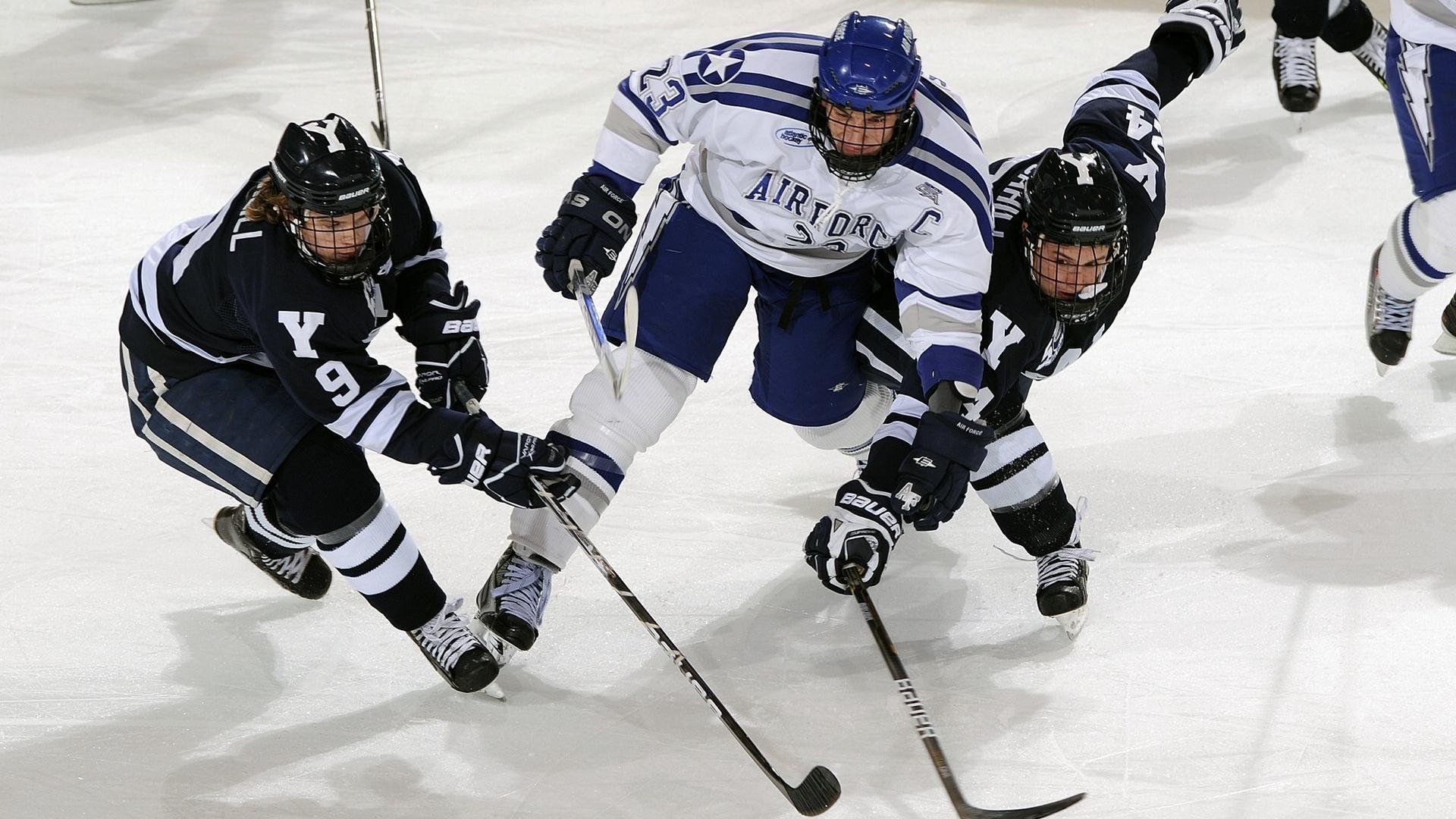 破解比赛:战术分析中的“套路”揭秘